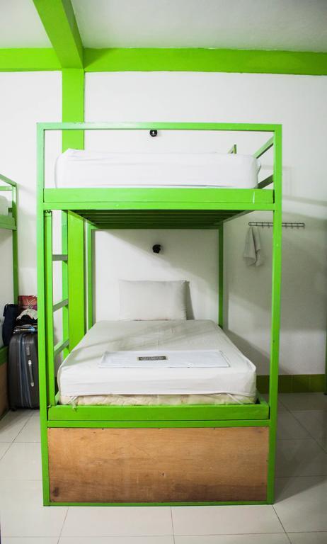 Top Banana Guesthouse & Rooftop Bar Phnom Penh Dış mekan fotoğraf