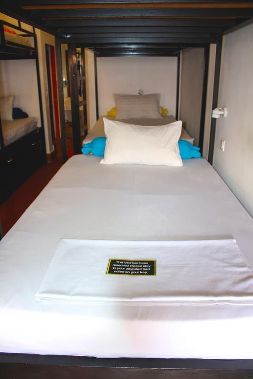 Top Banana Guesthouse & Rooftop Bar Phnom Penh Dış mekan fotoğraf